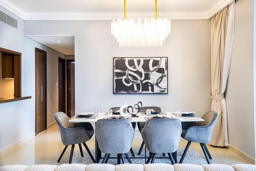 Appartement Magnificent Brand New Lux 3Br Burj & Fountain View à Dubaï Extérieur photo