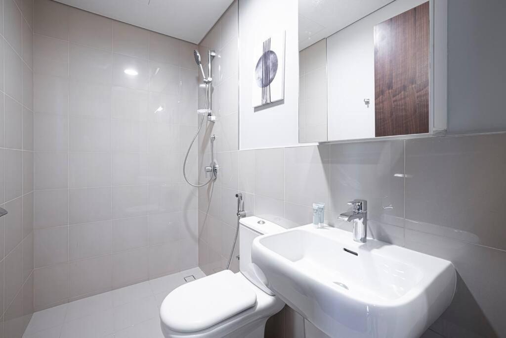 Appartement Magnificent Brand New Lux 3Br Burj & Fountain View à Dubaï Extérieur photo